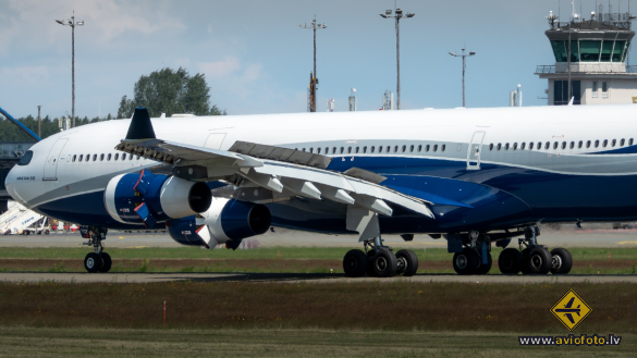 Airbus A340-313